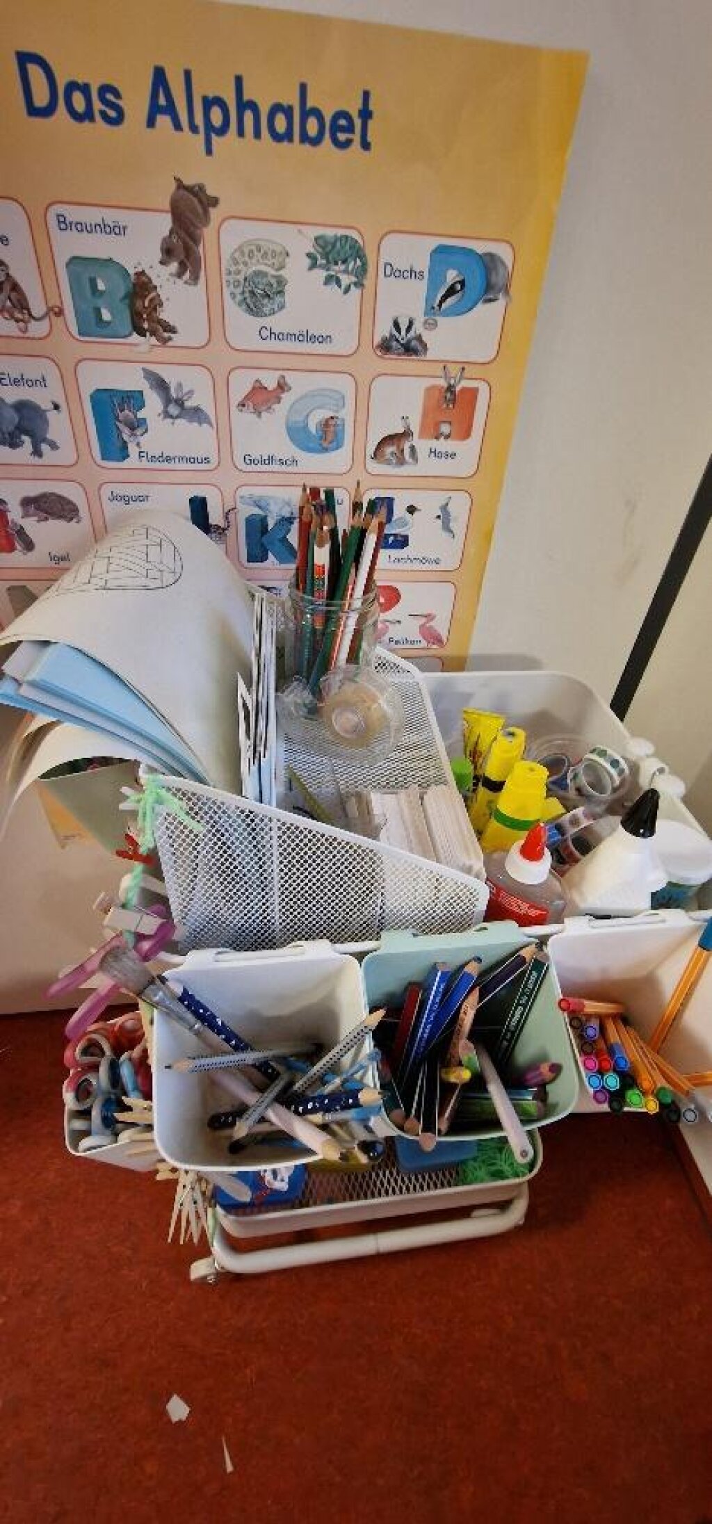 Bastelmaterial der AWO Hamburg in der Kita Huulkamp.