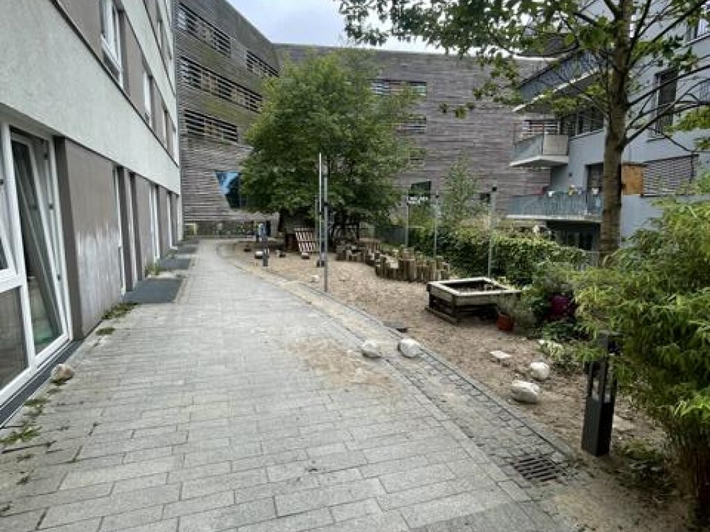 Spielplatz im Außengelände der AWO Kita Am Inselpark.