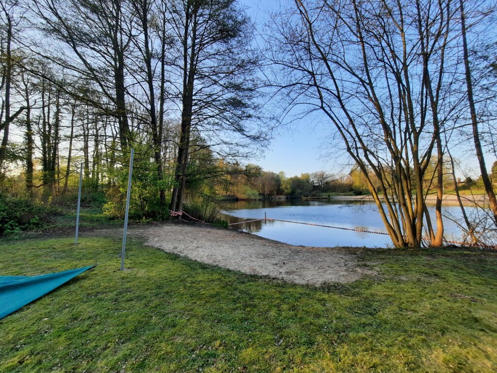 Strandabschnitt am Badesee Neusurenland in Farmsen Hamburg in der Kita Jonni Birckholtz.