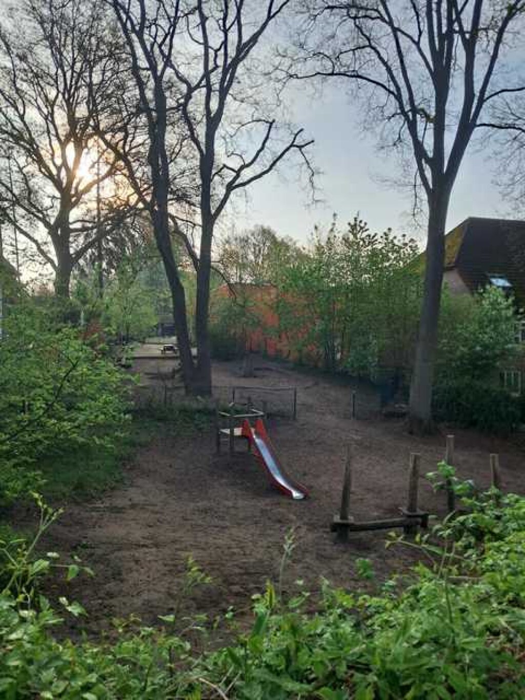 Kita der AWO in Lehmsal das Außengelände.